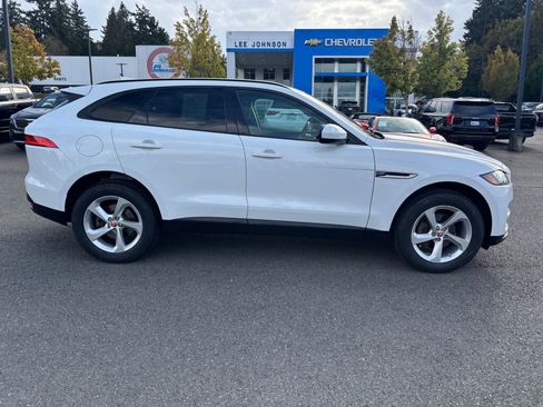 Used 2017 Jaguar F-PACE Premium AWD/4WD image 4