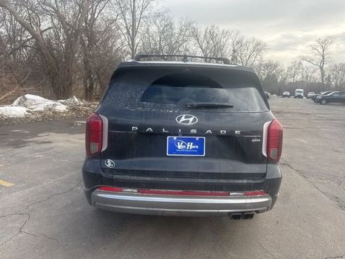 Used 2024 Hyundai Palisade Calligraphy image 6