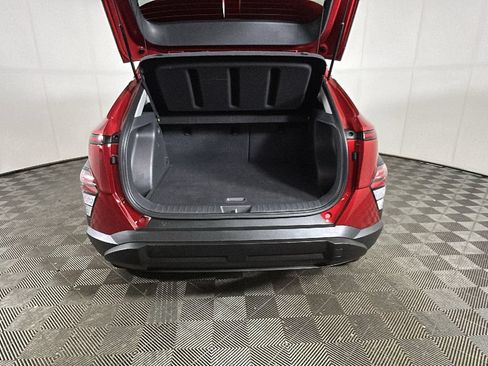 Used 2025 Hyundai Kona SEL AWD/4WD image 32