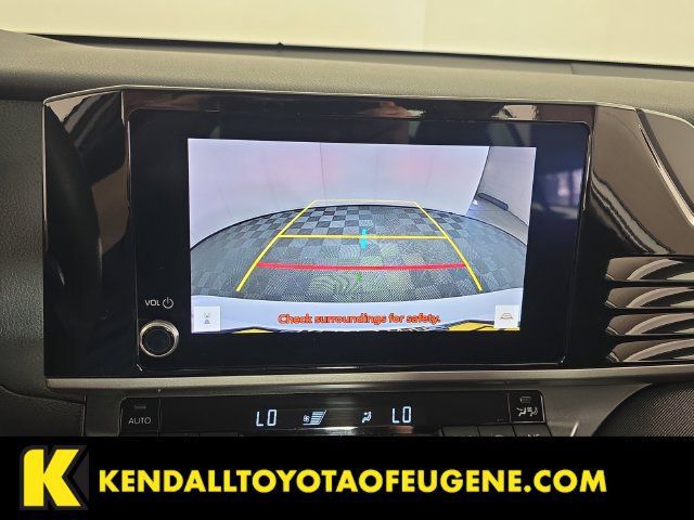 Used 2025 Toyota Camry LE FWD image 18