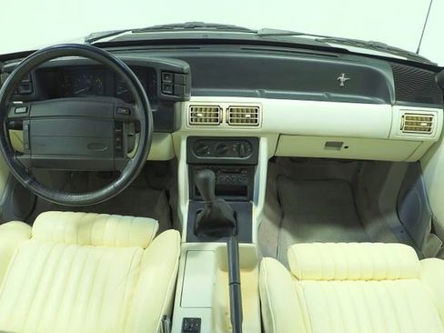 Used 1990 Ford Mustang LX image 26