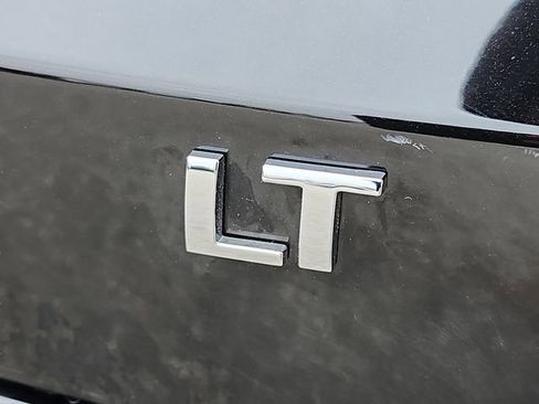 Certified 2025 Chevrolet Trax LT w/ LT Convenience Package image 35