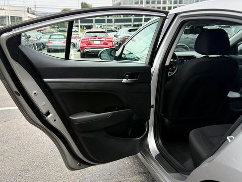 Used 2020 Hyundai Elantra SEL w/ Cargo Package (C1) FWD image 24