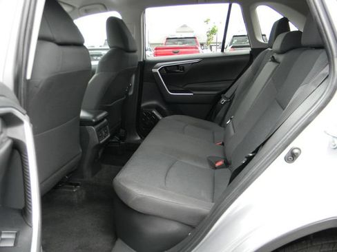 Used 2025 Toyota RAV4 LE AWD/4WD image 20