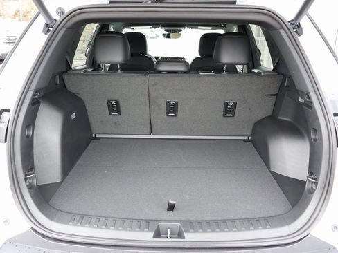 New 2026 Chevrolet Equinox ACTIV w/ Safety and Technology Package AWD/4WD image 28