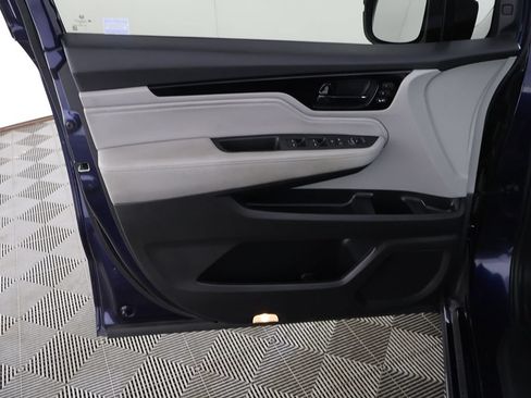 Used 2022 Honda Odyssey Touring image 25