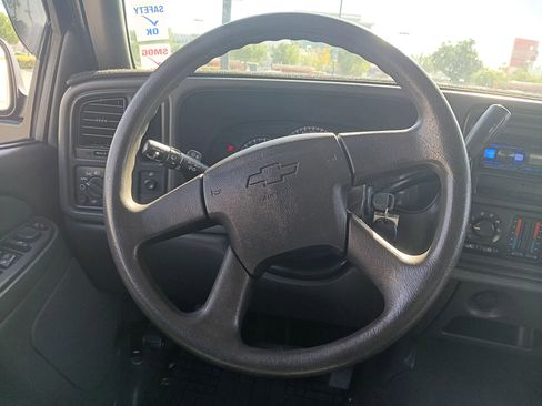 Used 2006 Chevrolet Silverado 1500 LS image 15