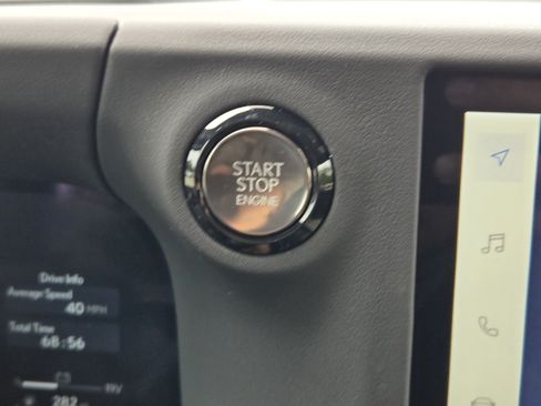 Used 2024 Lexus GX 550 AWD/4WD image 20