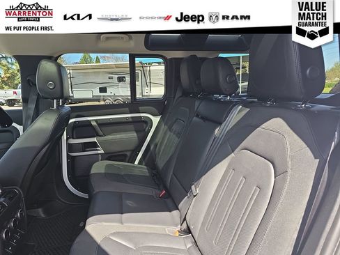 Used 2020 Land Rover Defender 110 SE AWD/4WD image 22