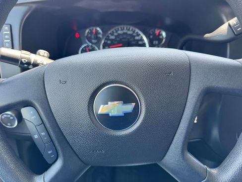 Used 2024 Chevrolet Express 2500 w/ Driver Convenience Package RWD image 20
