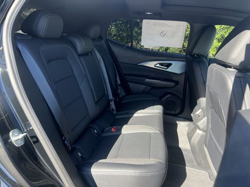 New 2026 Chevrolet Equinox EV LT image 40