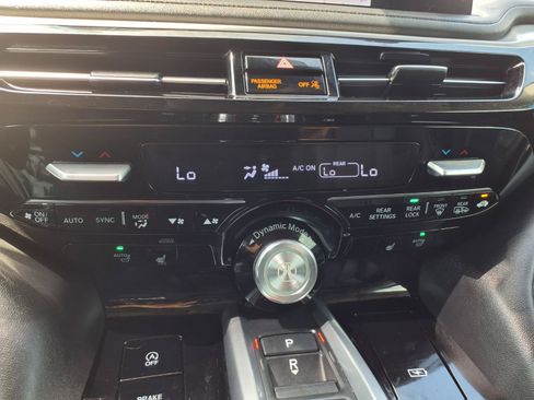 Used 2026 Acura MDX FWD w/ Technology Package image 9