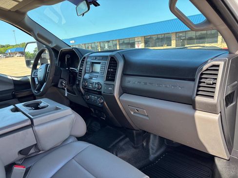 Used 2018 Ford F350 XL w/ Power Equipment Group AWD/4WD image 18
