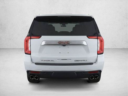 Used 2024 GMC Yukon XL Denali RWD image 6