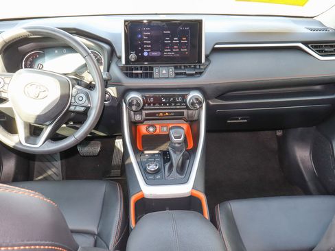 Used 2024 Toyota RAV4 Adventure image 10