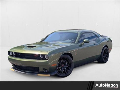 Used 2019 Dodge Challenger R/T Scat Pack image 1