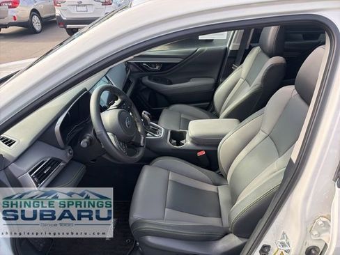 Certified 2025 Subaru Outback Onyx Edition AWD/4WD image 36