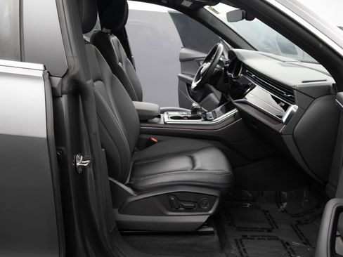 Used 2019 Audi Q8 Prestige image 42