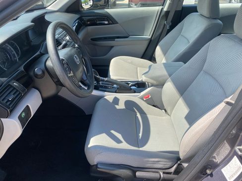 Used 2016 Honda Accord LX image 34