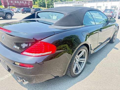 Used 2010 BMW M6 Convertible RWD image 16