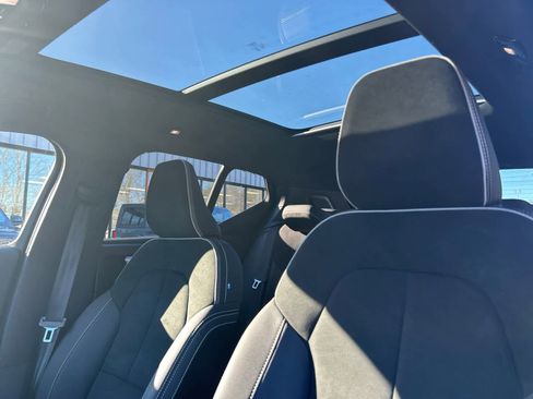 Used 2023 Volvo XC40 B5 Plus w/ Driver Assist Package image 34