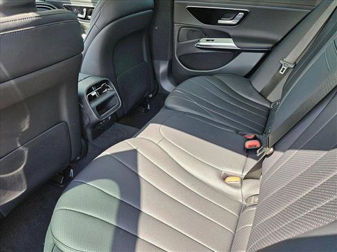 New 2025 Mercedes-Benz E 350 4MATIC Sedan image 15