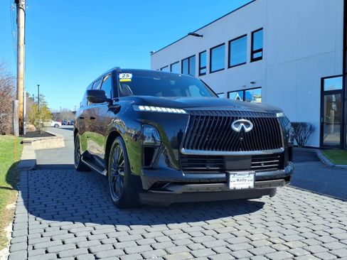 Certified 2025 INFINITI QX80 Autograph AWD/4WD image 3