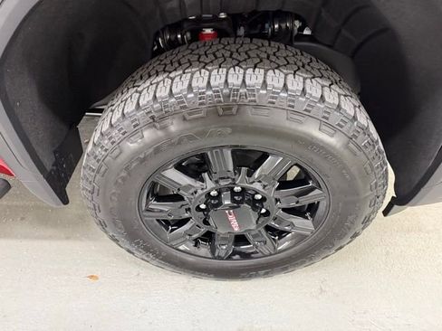 New 2026 GMC Sierra 2500 AT4 w/ AT4 Premium Plus Package image 4