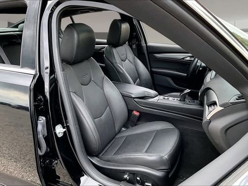 Used 2025 Cadillac CT5 Premium Luxury RWD image 7