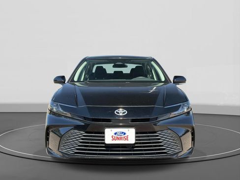 Used 2025 Toyota Camry LE FWD image 2