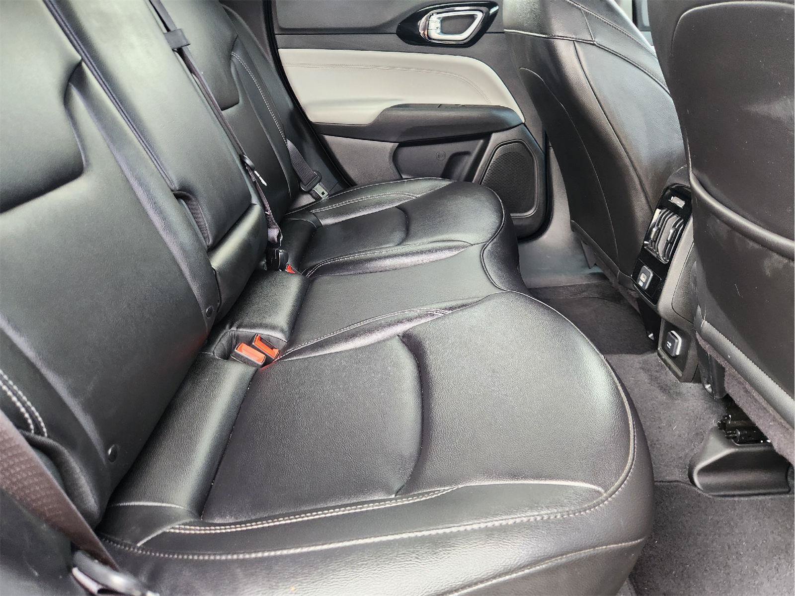 Used 2025 Jeep Compass Limited AWD/4WD image 30