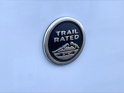 Used 2016 Jeep Wrangler Unlimited Sahara w/ Max Tow Package image 9