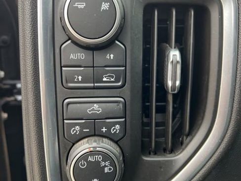 Used 2019 Chevrolet Silverado 1500 LT w/ Texas Edition image 11