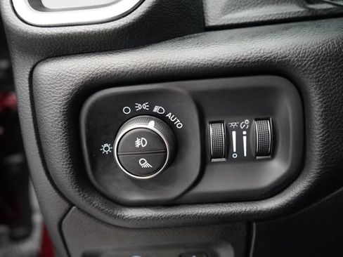 Used 2021 RAM 1500 Laramie AWD/4WD image 21