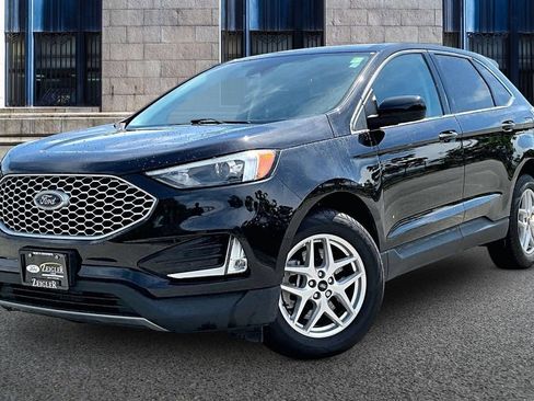 Certified 2023 Ford Edge SEL w/ Convenience Package AWD/4WD image 2