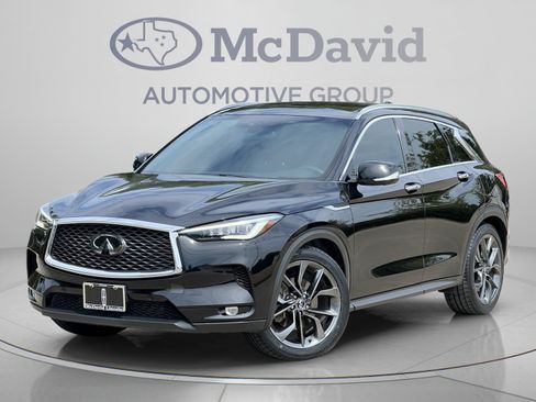 Used 2019 INFINITI QX50 Essential w/ Sensory Package AWD/4WD image 2
