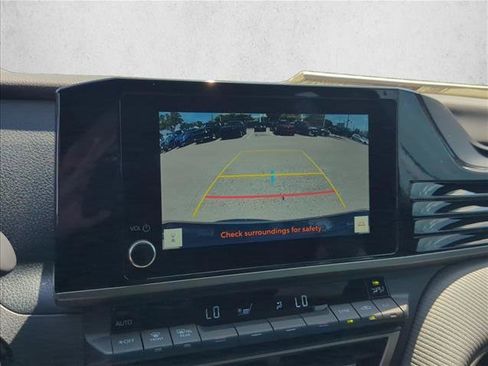 Used 2026 Toyota Camry SE FWD image 15