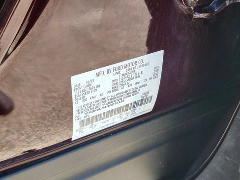 Used 2022 Ford Explorer XLT w/ Equipment Group 202A AWD/4WD image 36