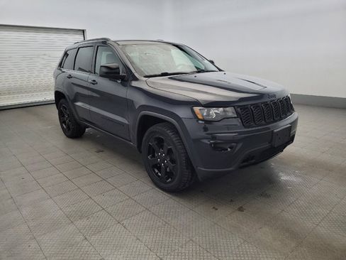Used 2018 Jeep Grand Cherokee Laredo image 13