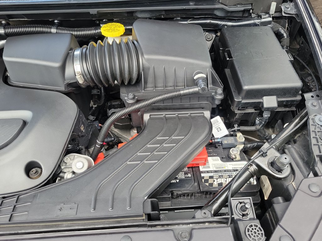 Used 2024 Chrysler Pacifica Touring-L FWD image 38