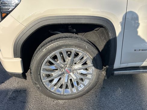 New 2026 GMC Sierra 1500 Denali image 6