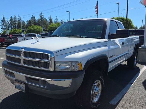 Used 2002 Dodge Ram 2500 Truck 4x4 Quad Cab image 1