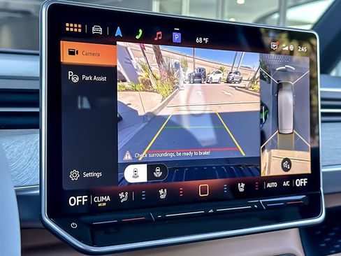 New 2025 Volkswagen ID. Buzz 1st Edition image 18