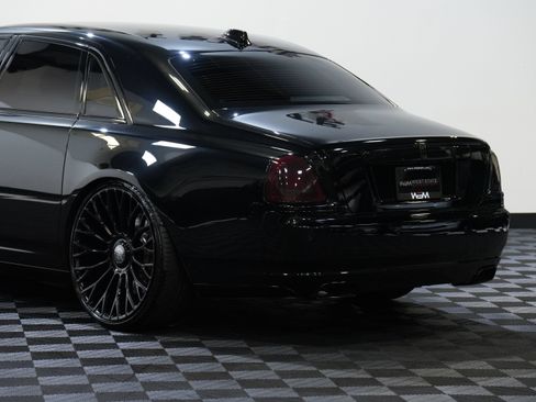 Used 2020 Rolls-Royce Ghost RWD image 17