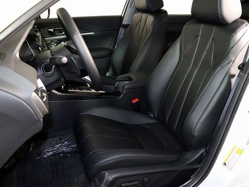 Used 2025 Acura Integra image 4