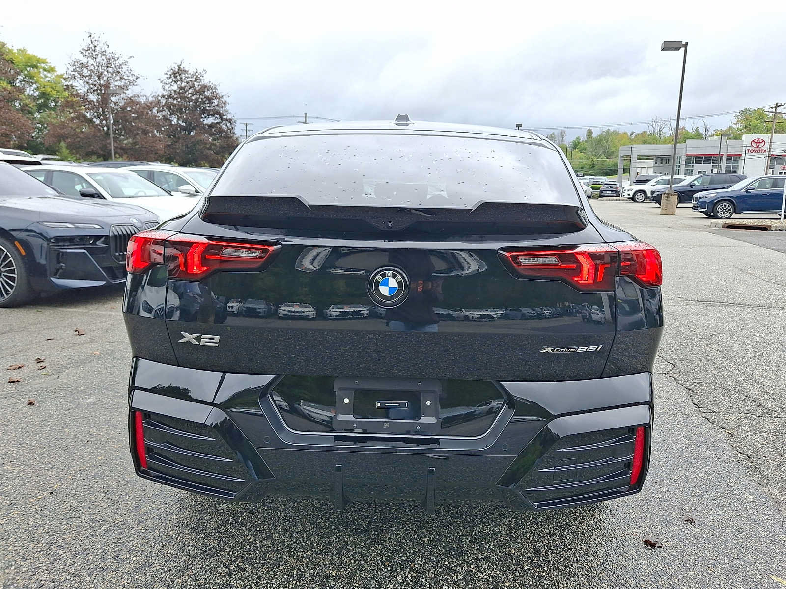 Used 2026 BMW X2 xDrive28i w/ Technology Package AWD/4WD image 5