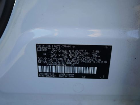 Used 2011 Toyota RAV4 2WD image 9