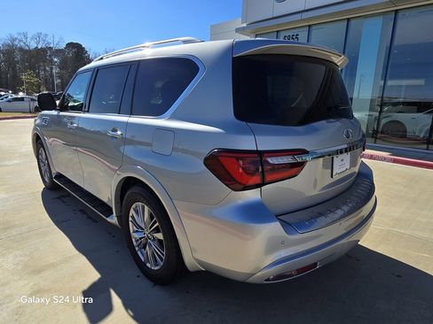 Used 2021 INFINITI QX80 Luxe image 2