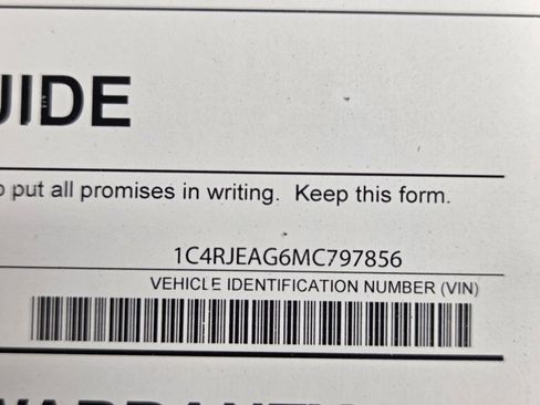 Certified 2021 Jeep Grand Cherokee Laredo X image 33