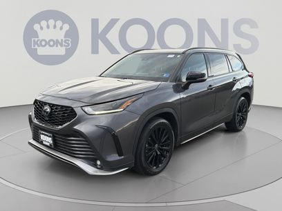 Used 2023 Toyota Highlander XSE
